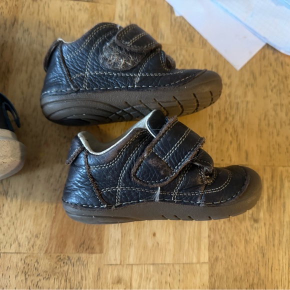 Toddler shoes bundle - Picture 4 of 4